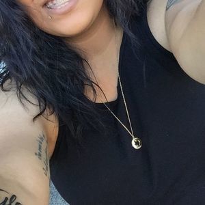 Meet your Posher, Anissa